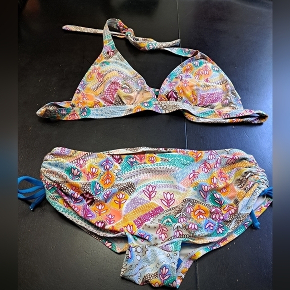 NWT 3 Piece Bikini Swim Suit - Picture 3 of 5
